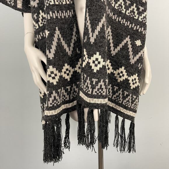Debut Aztec Southwestern Fringe Sweater Poncho Open Front Cardigan S/M Boho - Picture 3 of 12
